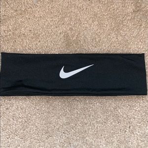 Nike headband